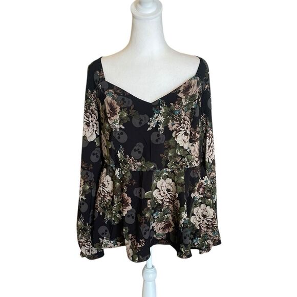 Torrid Flowers and Skull Print Blouse Peplum Crepe Sweetheart Neck Womens 2X - Picture 3 of 12